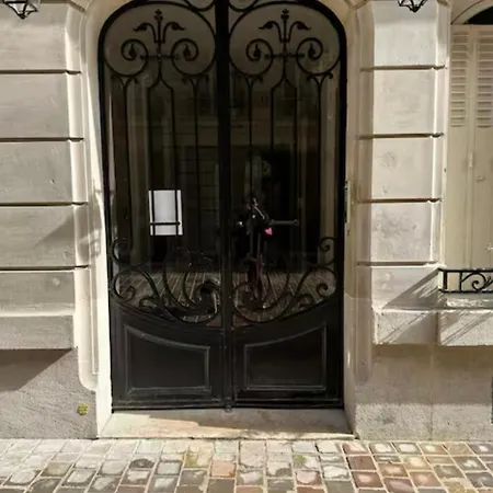 Appartamento Appartement, Montmartre Parigi